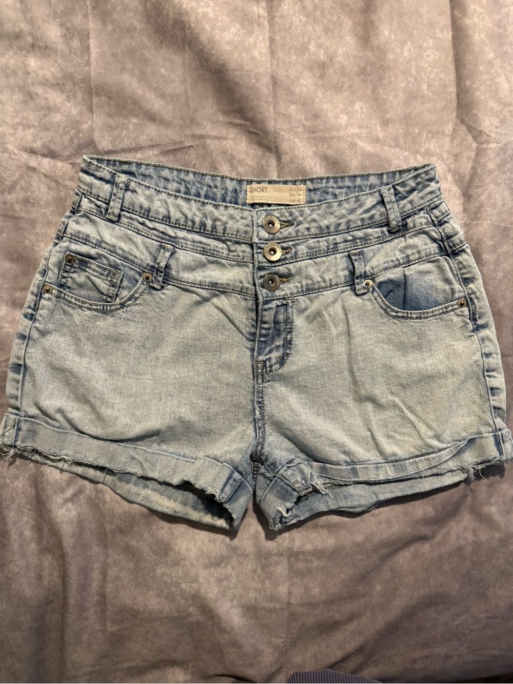 Light Wash Denim Women's Shorts - Casual High-Rise Style